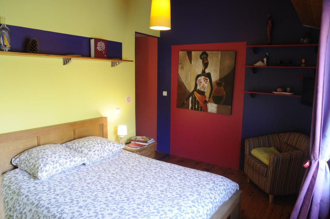 Peniche "Le Defi" Bed and Breakfast Marolles-sur-Seine Exteriör bild